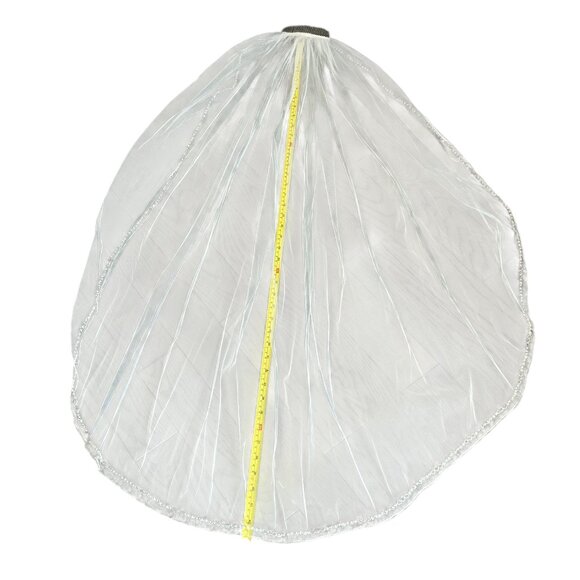 NEW Bridal Tulle Veil Never Worn White Lovely Metallic Serged & Beaded Wedding - Picture 7 of 9